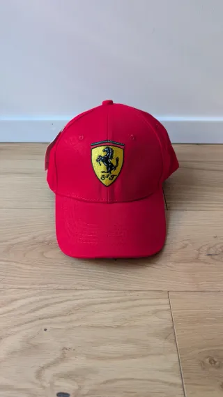 Cappello Ferrari Rosso