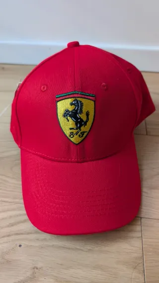 Cappello Ferrari Rosso