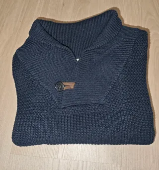 Jersey azul marino con cuello shawl