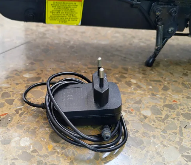 Patinete Eléctrico E-SCOOTER infantil / juvenil