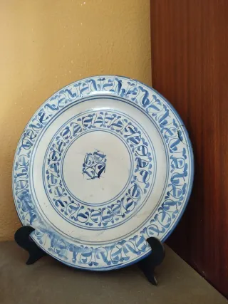 Set di piatti decorativi blu e bianchi
