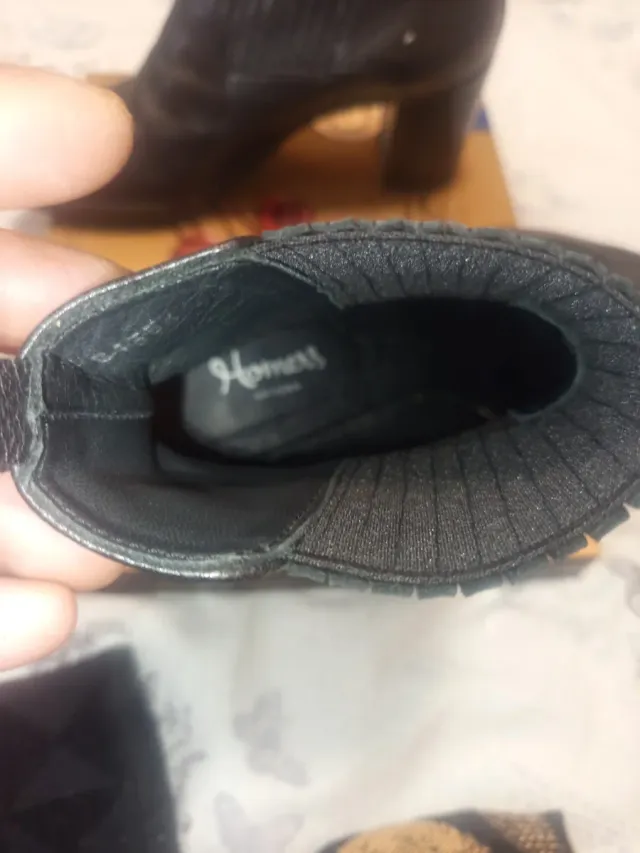 Botines de tacón negros