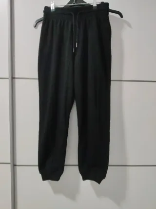 Pantalón chándal negro talla M
