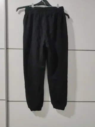Pantalón chándal negro talla M