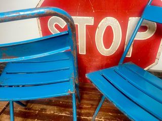 Vecchie sedie pieghevoli