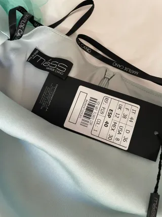 Vestido Matilde Cano verde talla 40 nuevo