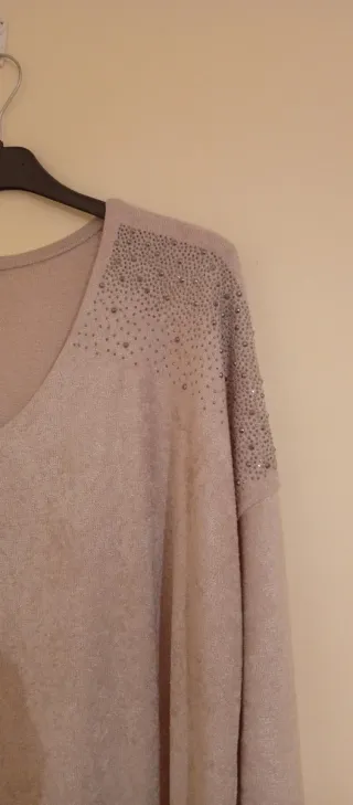 Jersey beige adornado