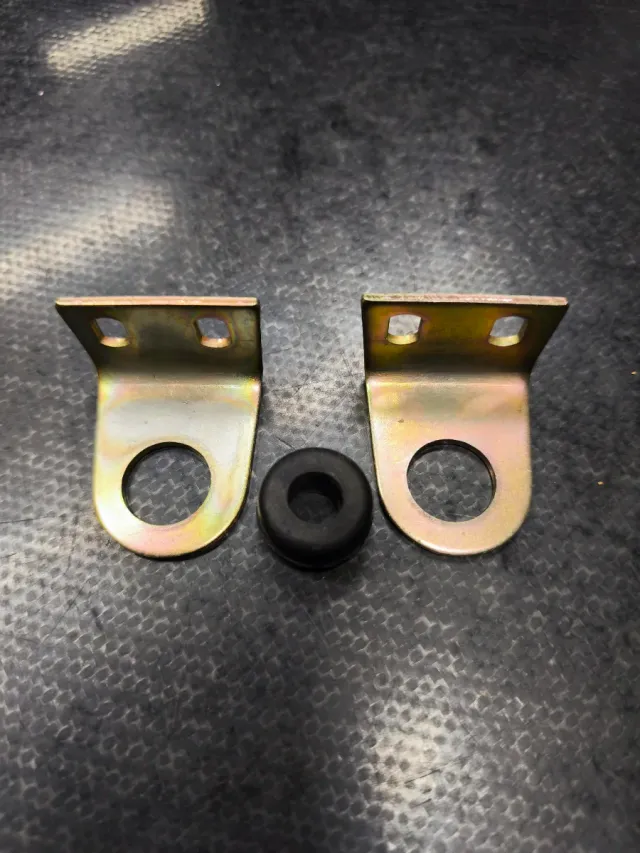 Soportes y goma Rieju MR 80