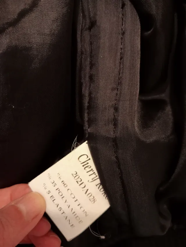 Cazadora bomber negra