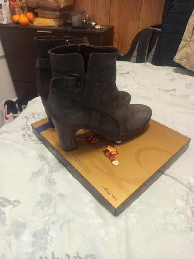 Botines Marrones de Tacón