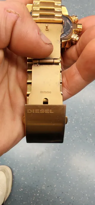 Reloj Diesel Dorado