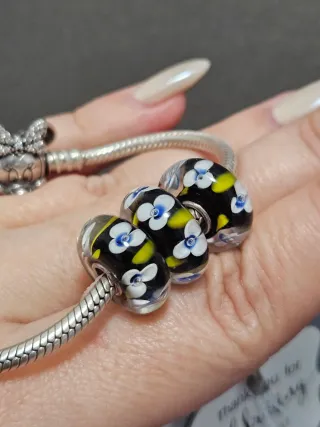 Murano Cristal Flores Abalorio Negro