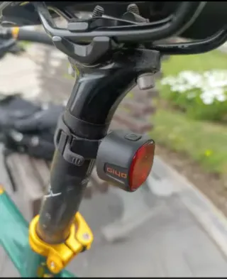 Luce posteriore LED ricaricabile per bici