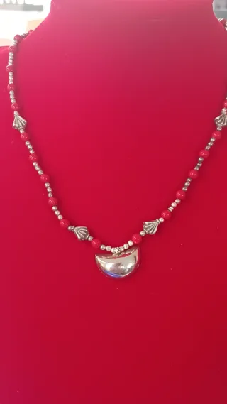 Collar Plata Ley y Coral Rojo