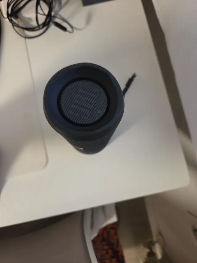 Altavoz JBL Esencial 2