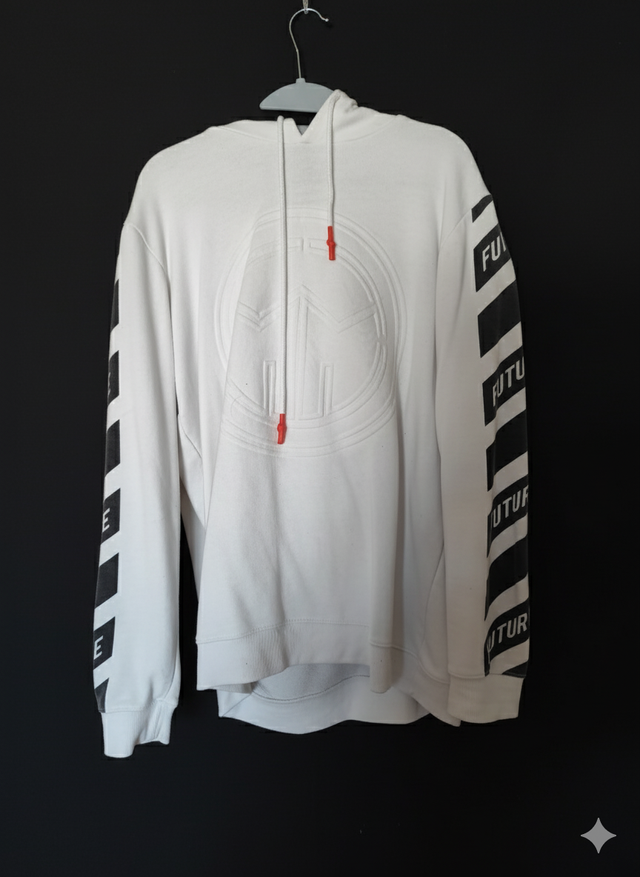 Sudadera blanca con logo y rayas