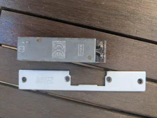 Cerradura puerta electrica Assel