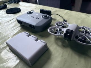 DJI NEO Drone, Control, Baterías cargador factura