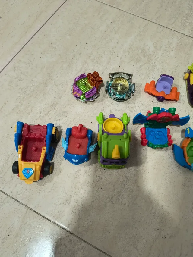 Collezione Superthings