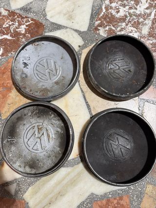 4 Coppe Coprimozzo Volkswagen Golf mk1