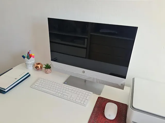 HP Pavilium All in one 24"