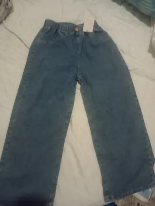 Pantalón vaquero ancho niña T. 5XL