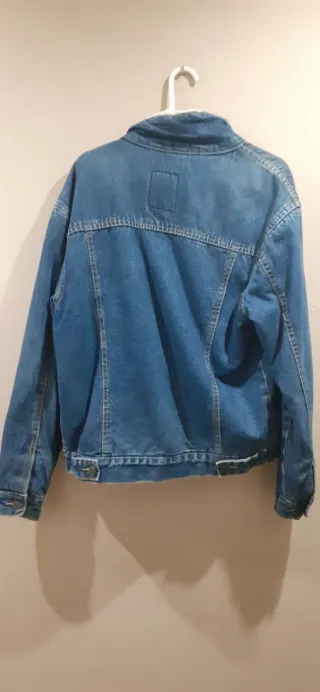 Cazadora vaquera Bershka forrada