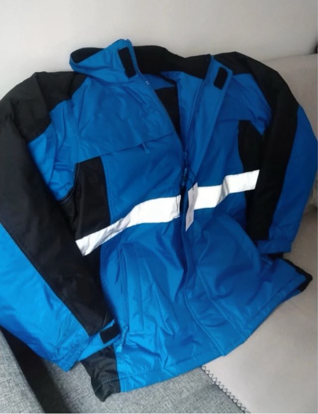 Chaqueta chico azul y negro