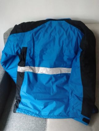 Chaqueta chico azul y negro