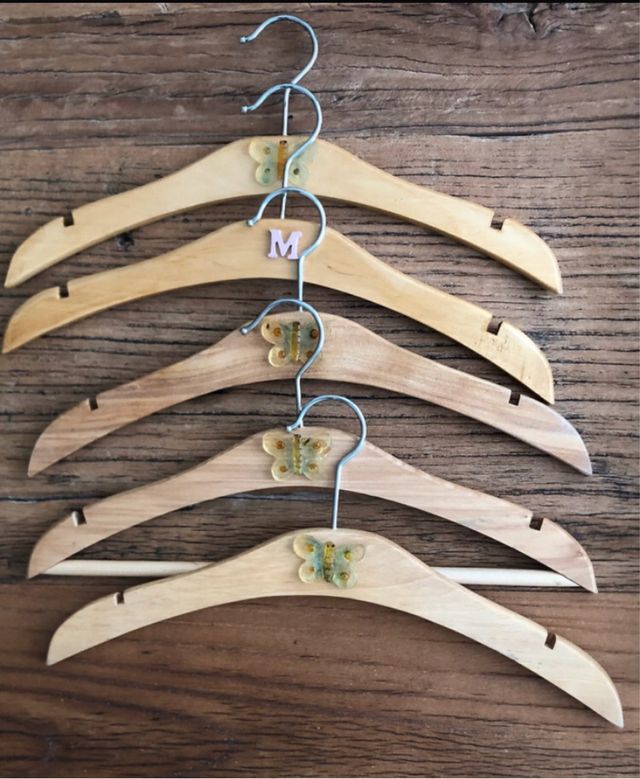 Gancho de madeira infantil borboleta