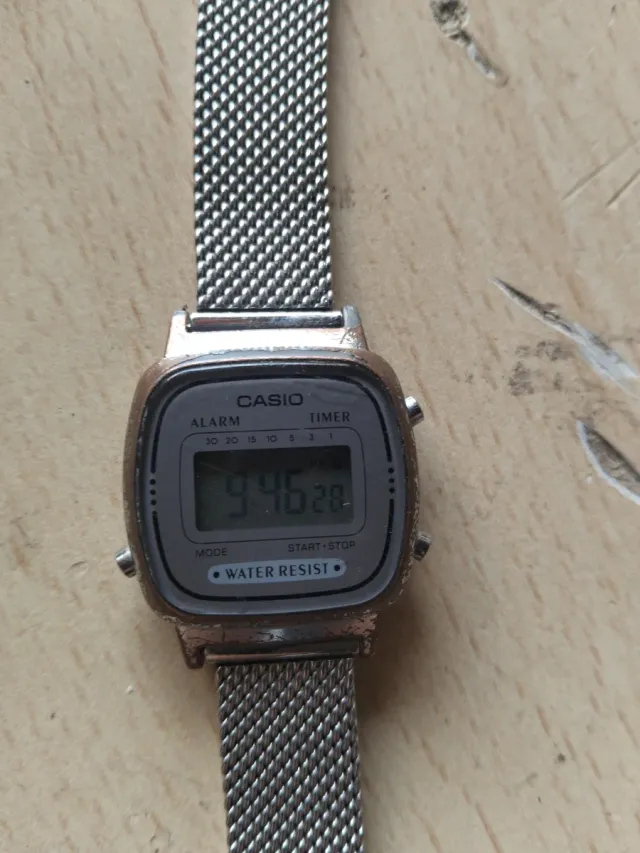 Casio LA670WE Orologio Digitale Argento
