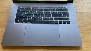 MacBook Pro 15” i9 32GB RAM 1TB SSD