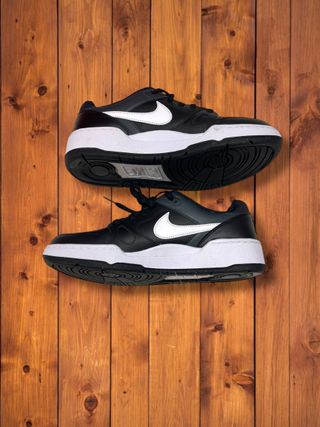 Nike Full Force LO Negro Blanco Talla 42