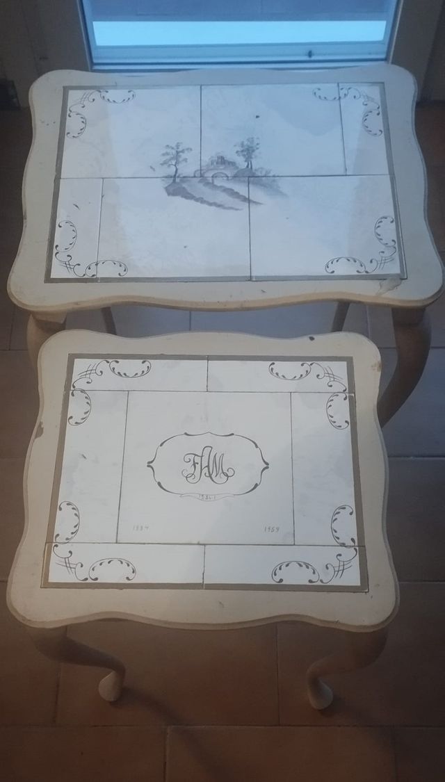 Juego 2 mesas auxiliares vintage azulejos