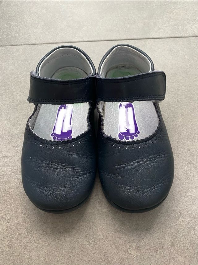 Merceditas respetuosas azul marino T25