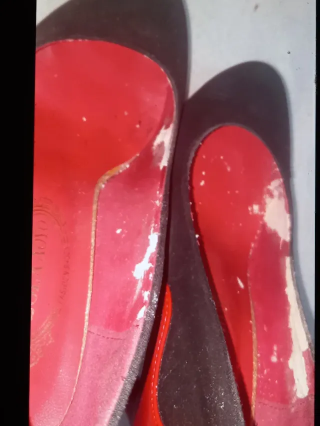 Tacchi neri e rossi taglia 38