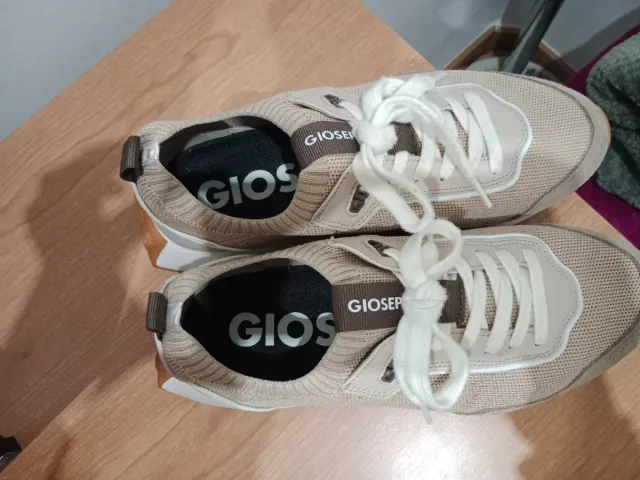 Zapatillas Gioseppo Mujer Beige