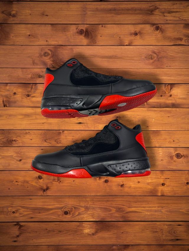 Jordan Max Aura 2 Black Red Trainers