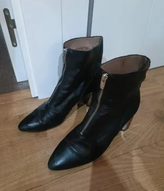 Botines piel negros tacón plateado