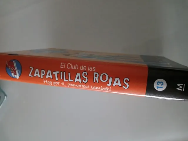 Libro ZAPATILLAS ROJAS Ana Punset