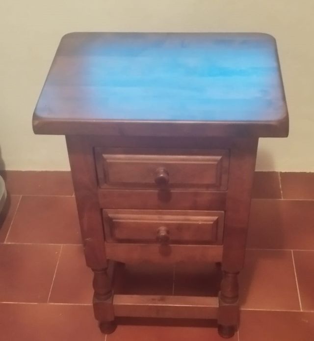 Mesita de noche madera maciza