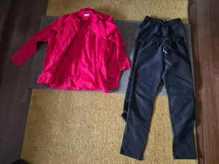 Conjunto Ropa Trabajo Camisa Roja y Pantalón Negro