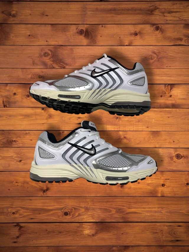 Nike Air Pegasus 2005 Plata Y2K