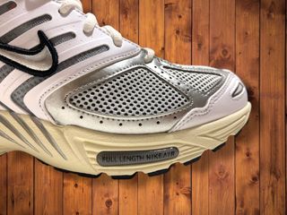 Nike Air Pegasus 2005 Plata Y2K