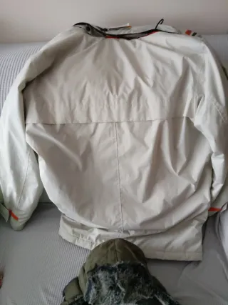 Trenca caballero Corte Inglés T.50 + regalo gorro.