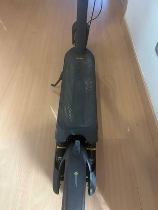 Patinete Eléctrico Negro Ninebot KickScooter MAX G