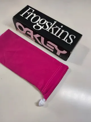 Funda Oakley Frogskins Rosa Sin Estrenar
