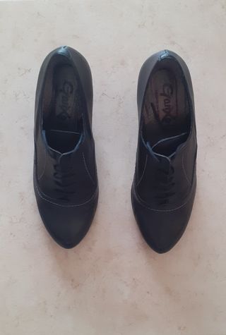 Zapato abotinado piel cordones negro talla 36