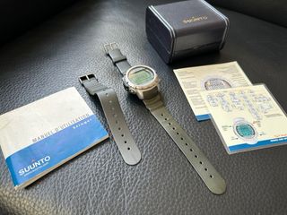 Ordenador de buceo Suunto Stinger.