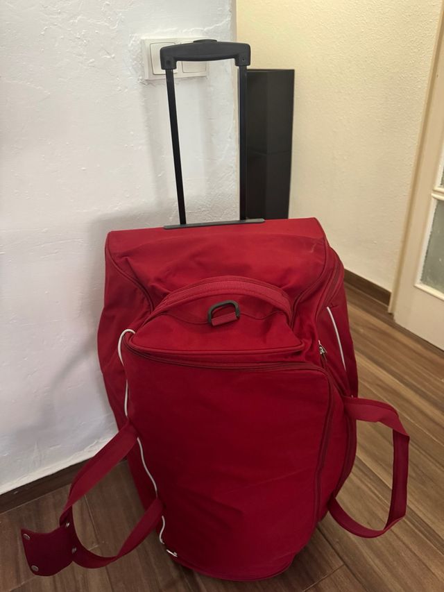 Maleta Samsonite Roja con Ruedas